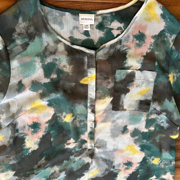 Merona Watercolor Patterned Sheer Henley Shirt size Large - Picture 2 of 3